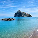 House - Seafront & Aragonese Castle View - Ischia