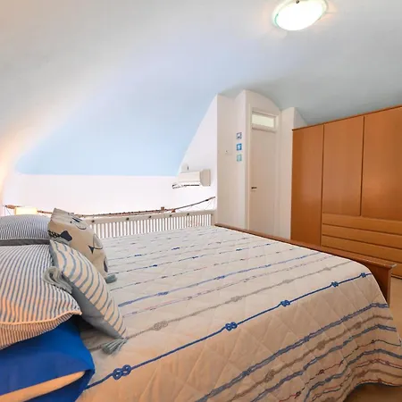 House Ischia