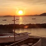 House - Seafront & Aragonese Castle View - Casa vacanze Ischia