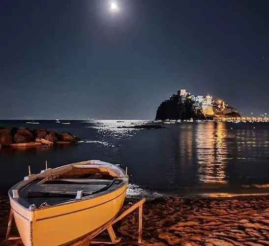 House - Seafront & Aragonese Castle View - Дом отдыха
